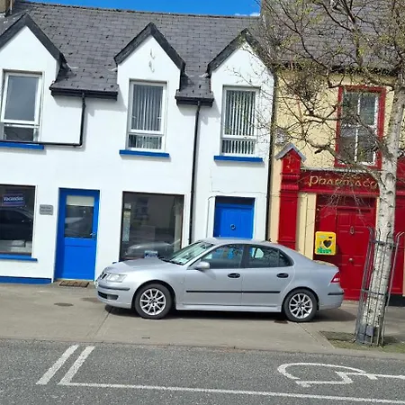 The Blue Door, Main St, Carrigart, F92hc04 * Carrigart